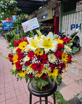 BUCKET FLOWER