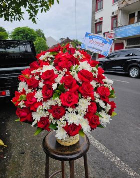 BUCKET FLOWER