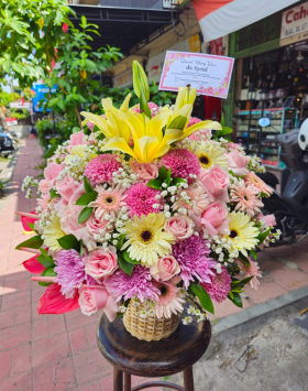 BUCKET FLOWER